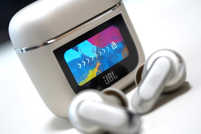 JBL TOUR PRO 2」使って分かった5つの事についてご紹介 JBL TOUR PRO 2」使って分かった5つの事についてご紹介